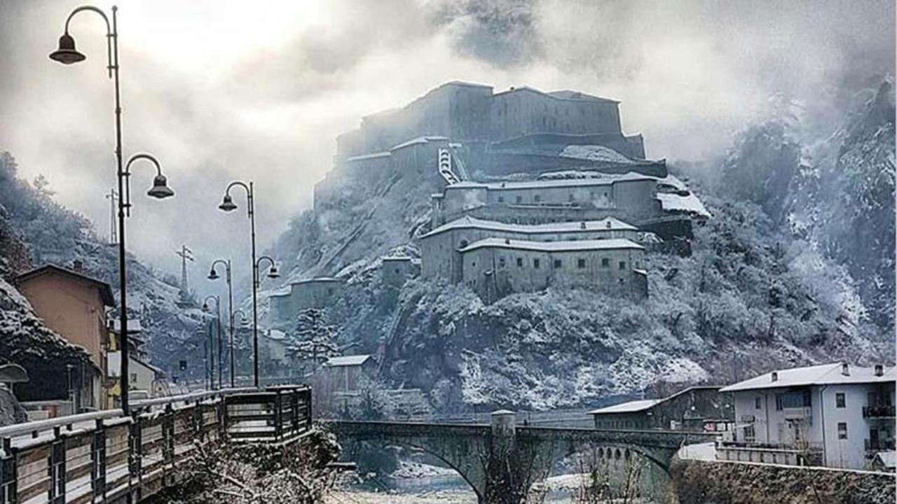 Ferienwohnung Le Joli Coin Du Passage Aosta Exterior foto