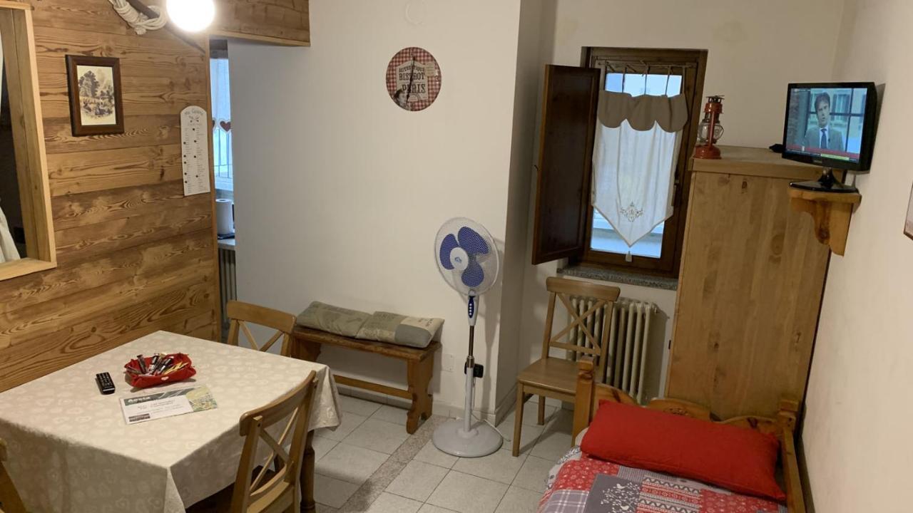 Ferienwohnung Le Joli Coin Du Passage Aosta Exterior foto